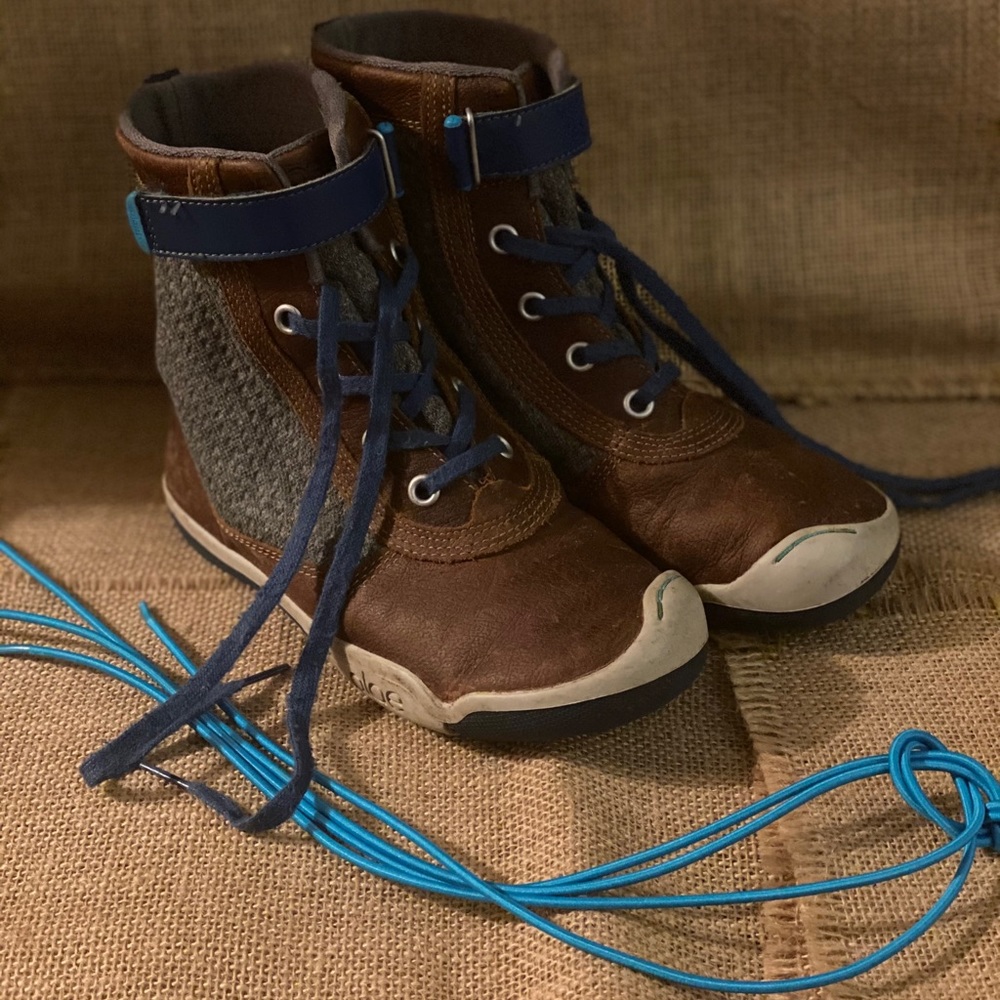 Plae Brand Boys Boots Size 1.5